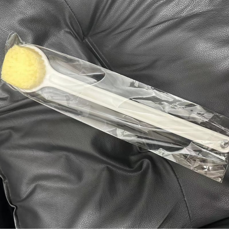 Zuhanyzó- és masszírozó ecset hátkímélővel – Back Scrubber, PP anyag, Independence márka