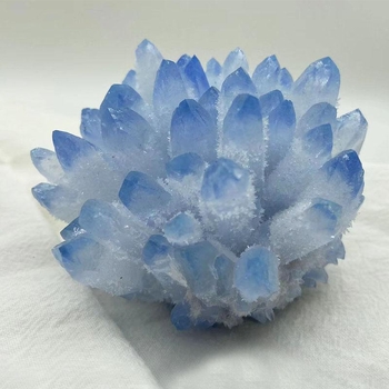 Clustere de cristale albastre – ornament din piatră brută pentru living și birou | Donghai Crystal | Stil: Chinezesc | Proces: 30080 | Destinație cadou: Cadouri de promovare