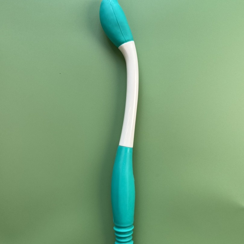 Βούρτσα μπάνιου με μακριά λαβή — φορητό σετ τριών τεμαχίων από πλαστικό για τον καθαρισμό γλουτών και της περιοχής περινέου