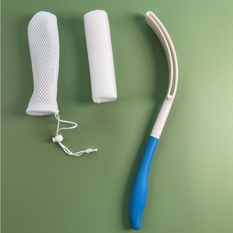 Βούρτσα μπάνιου με μακριά λαβή — φορητό σετ τριών τεμαχίων από πλαστικό για τον καθαρισμό γλουτών και της περιοχής περινέου