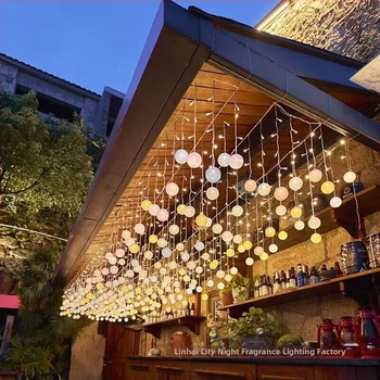 Εξωτερική LED κουρτίνα με βαμβακερά μπαλάκια – ηλιακή, IP43 αδιάβροχο, 72 LED, 2700K θερμό λευκό, διάρκεια ζωής 60000h