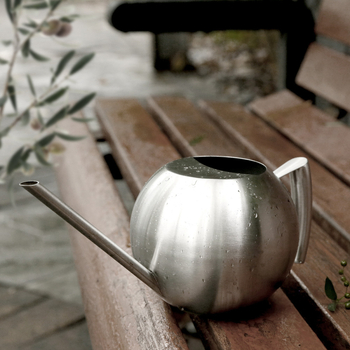 E-PALACE Κανάτα ποτίσματος από ανοξείδωτο ατσάλι για κήπο – σφαιρικός σχεδιασμός με μακρύ στόμιο, σκανδιναβικό ρετρό στυλ