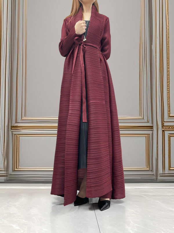 Abaja ilgas moterų striukė, poliesteris, laisvas kirpimas, apykaklė, ilgos rankovės, raištelių užsegimas