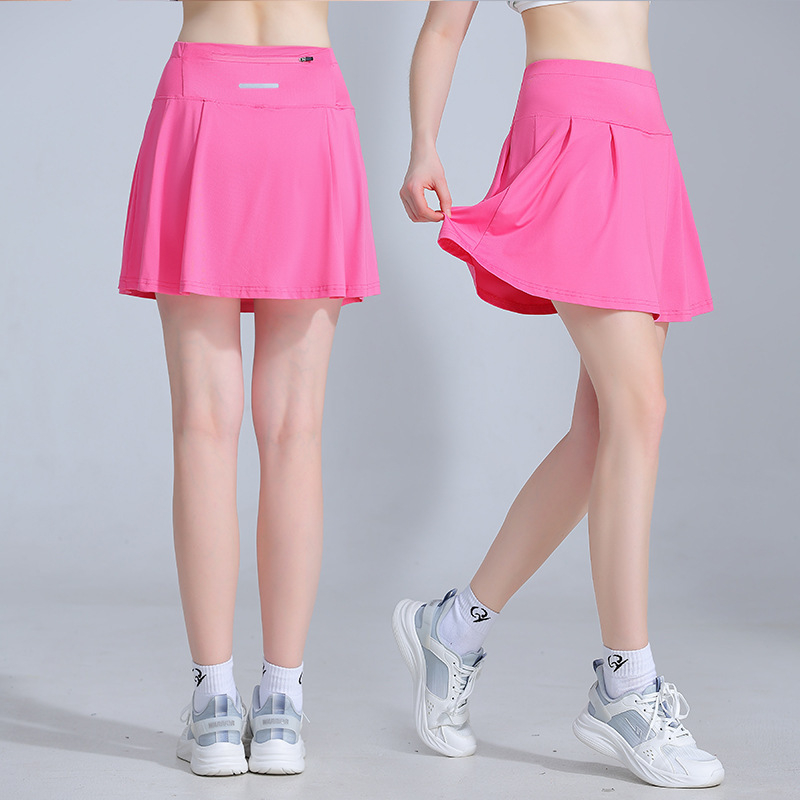 Suknja, jednobojna, ljetna poliester tkanina, pogodna za trčanje i stolni tenis/badminton.