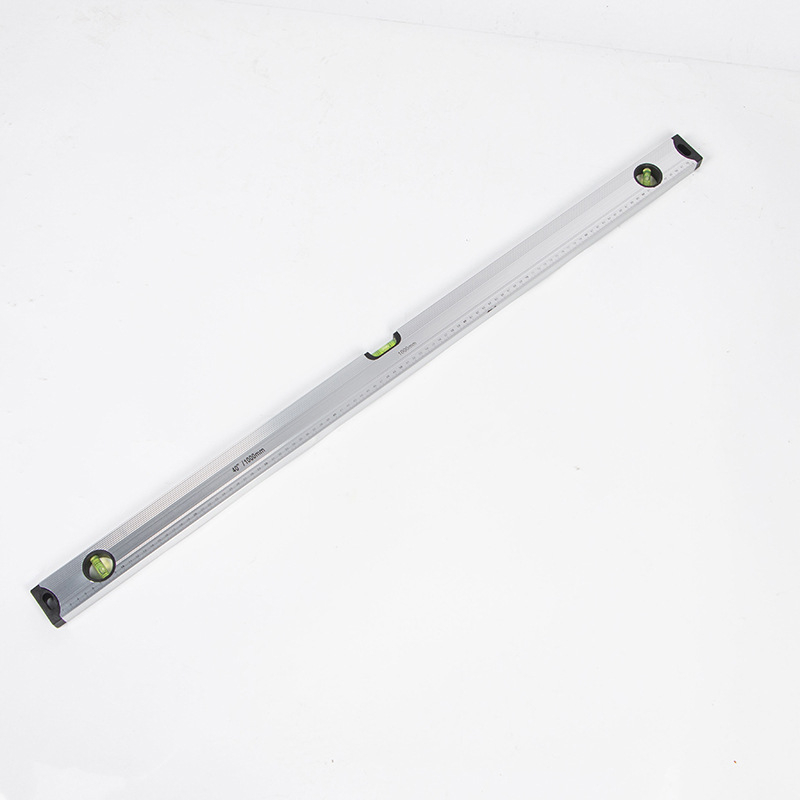 Високопрецизен магнитен нивелир с корпус от алуминиева сплав, солидна конструкция, магнитна функция и вграден нивелир.