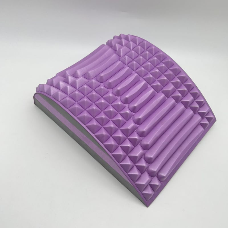 Μασάζ μαξιλάρι για οσφυϊκή ανακούφιση και διάταση της μέσης — αξεσουάρ γιόγκα με στήριξη οσφυών