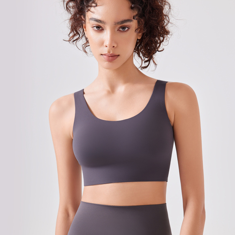 Sportni grudnjak u stilu veste, otporan na udarce za visokointenzivne trčanje, s punim košaricama i tankim oblikovanim košaricama, čvrste dvostruke naramenice, prozračan najlon