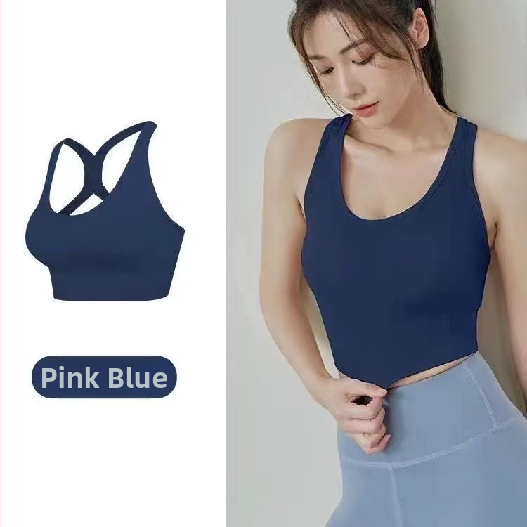 Nailoninis sportinis viršelis krūtinei be petnešių, 3/4 taurė, vidutinio formavimo, kvėpuojantis, sugeria prakaitą, moterims