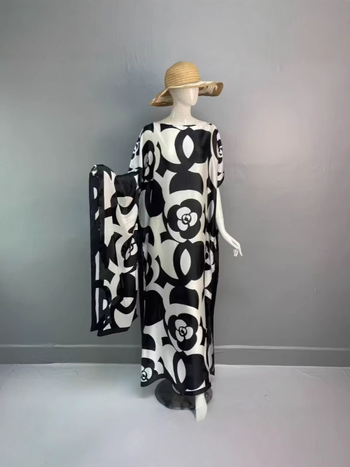 Μεγέθους Plus: Μουσουλμανικό Ρόμπα-Φόρεμα από Σατέν Ιμιτάσιο Μετάξι, Εκτύπωση, Μανίκια Τύπου Μπατ, Μήκος 3/4, Μακριά Φούστα