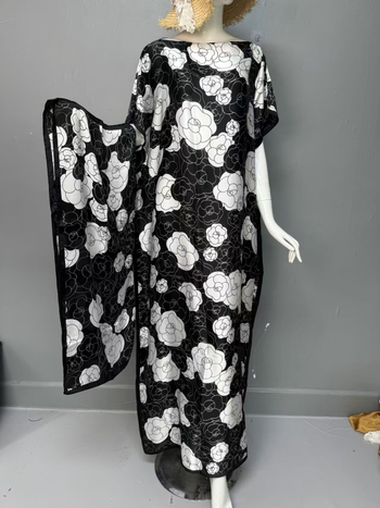 Μεγέθους Plus: Μουσουλμανικό Ρόμπα-Φόρεμα από Σατέν Ιμιτάσιο Μετάξι, Εκτύπωση, Μανίκια Τύπου Μπατ, Μήκος 3/4, Μακριά Φούστα