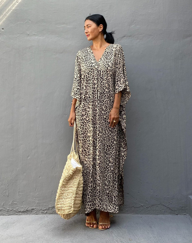 Leopardų spaudinio paplūdimio uždangalio marškiniai, laisvas kirpimas, saulės apsaugos dizainas, audinys Rayon su medvilnės pamušalu, 300 g MB255