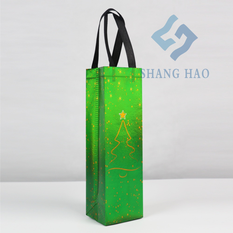 Чанта за едно шише вино – лазерно фолио върху нетъкан текстил, топлинен трансфер, моден стил, възможност за принт на лого, готов размер с персонализиране