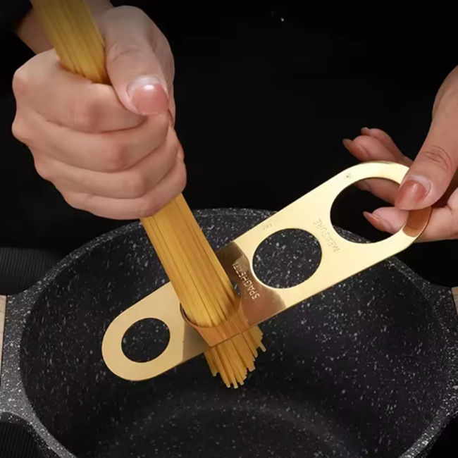 Tészta mérő négy lyukkal, 430 rozsdamentes acél, modern egyszerű stílus, logó nyomtatható