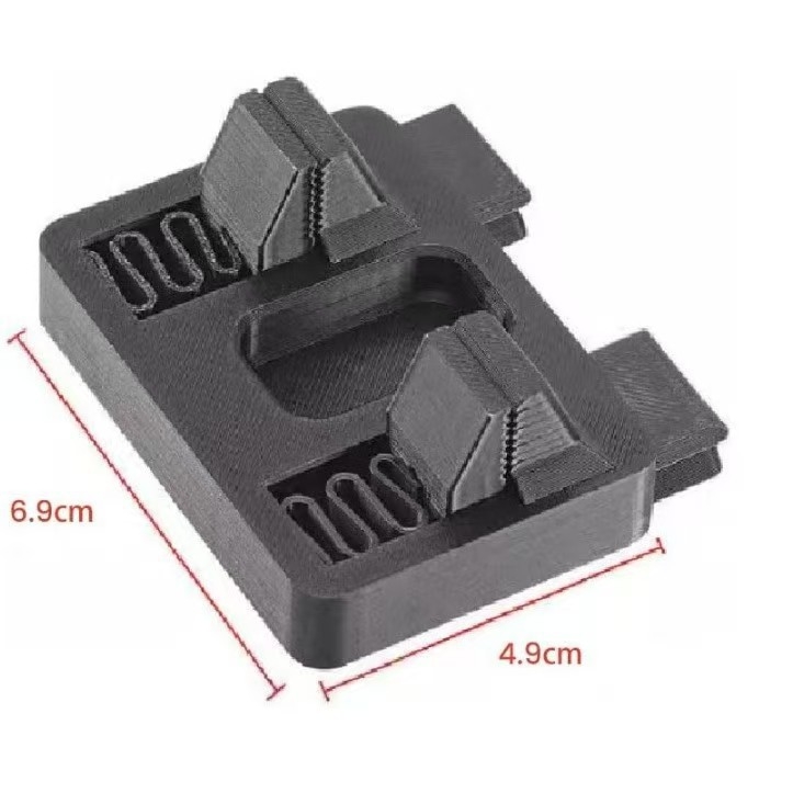 Elektrinių laidų suvirinimo laikiklis, PLA medžiaga, dažyta apdaila, logotipas atspausdintas, mechaninė gamyba, šiuolaikiškas minimalistinis stilius