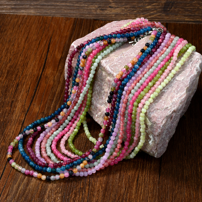 Természetes kőből készült nyaklánc, kézzel készített, golyózár lánccal, geometriai dizájn, INS stílus