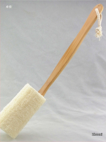 Ilgą rankeną turinti nuimama loofah vonios šepetėlis