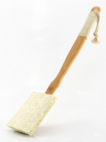 Ilgą rankeną turinti nuimama loofah vonios šepetėlis