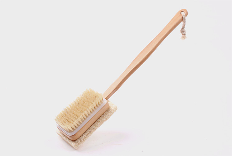 Ilgą rankeną turinti nuimama loofah vonios šepetėlis