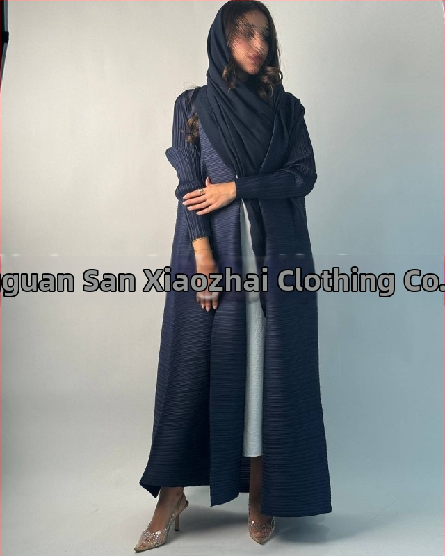 Arabų abaja su klostėmis ir spauda, ilgomis rankovėmis, išilgintas ilgis, užtrauktas rišimu