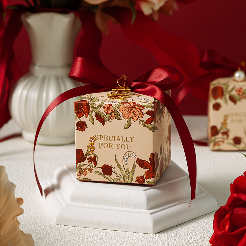 Vestuvinė saldainių dėžutė – Europos gėlių dizainas, popieriaus medžiaga, lengvas prabangos stilius