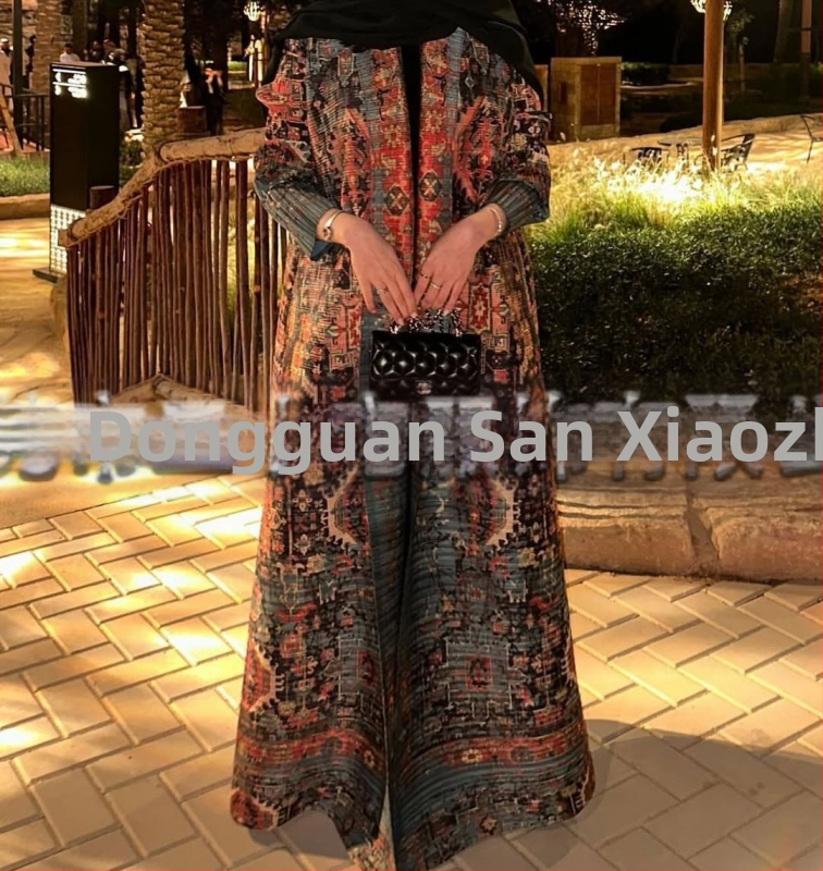 Plisuota moterų abaja su spausdintu raštu, laisvas kirpimas, ilgas rankovės, ilgas ilgis, poliesteris