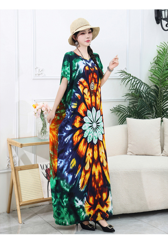 Rochie lungă de plajă din amestec bumbac-mătase, conținut poliester 50–70%, siluetă A-line midi, decolteu rotund, mâneci 3/4
