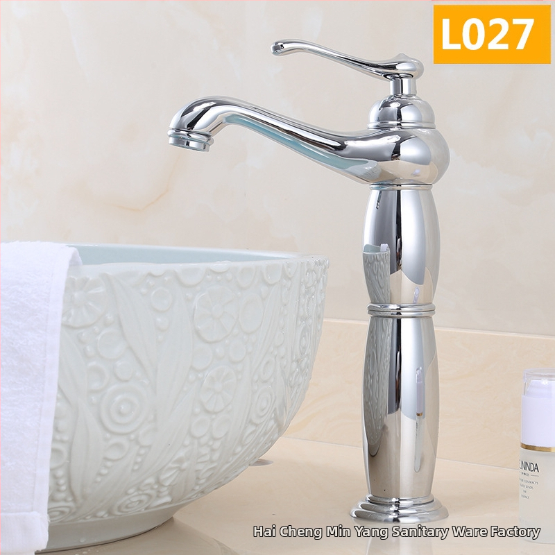 Europos stiliaus praustuvo maišytuvas, varinis korpusas, keraminis vožtuvo korpusas, 8 mm įvadas/išvadas, keliamasis veikimas