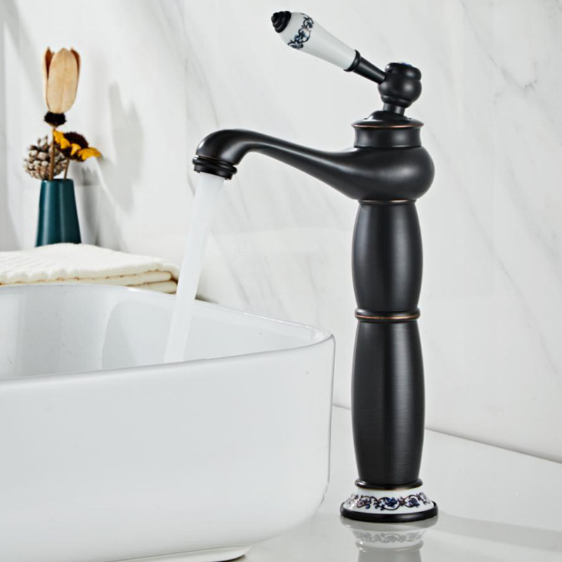 Europos stiliaus praustuvo maišytuvas, varinis korpusas, keraminis vožtuvo korpusas, 8 mm įvadas/išvadas, keliamasis veikimas