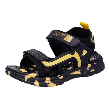 Gyerekeknek szóló strandcipő nyitott orrú, csúszásmentes talp, felsőrész szintetikus bőrből, csíkos mintázat, csat-zárás, 4–16 éveseknek