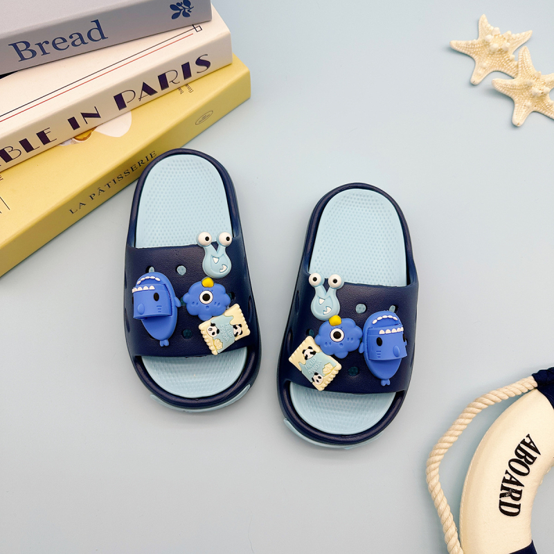 Bērnu EVA čības ar karikatūras haizivi motīvu – pretslīdēšana, elpojošas, ātri žūstošas, matēta apdare