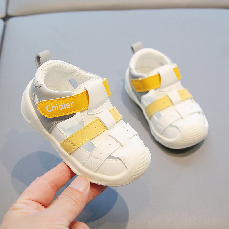 12–36 hónapos gyermekeknek való szandál, Ultrafilm bőr felsőrész, vízálló, lélegző, Velcro-zár