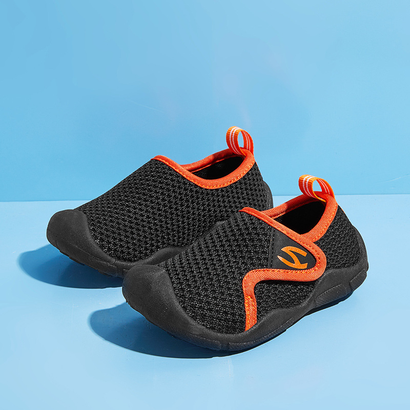 Gyerekeknek készült hálós cipő Velcro zárás, lélegző PU felső, TPR talp, könnyű, csúszásmentes és kopásálló