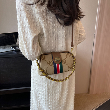 Платнена чанта за рамо за дами, хоризонтална квадратна форма, магнитно закопчаване, вътрешен джоб с цип