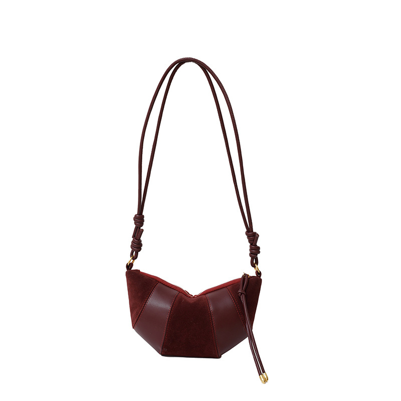 Dumpling táska, PU anyag, cipzáras nyitás, belső cipzáros zseb, egy vállpánt