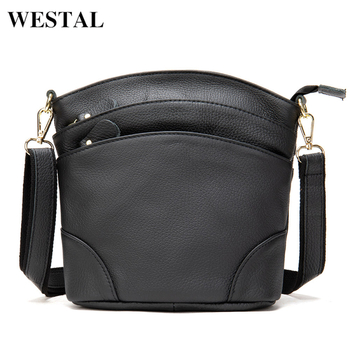 Ženska torbica od prave kože, gornji sloj teleće kože, horizontnog kvadratnog oblika, zatvarač, pamučna podstava, unutarnji pretinac sa zatvaračem i pretinac za identifikaciju