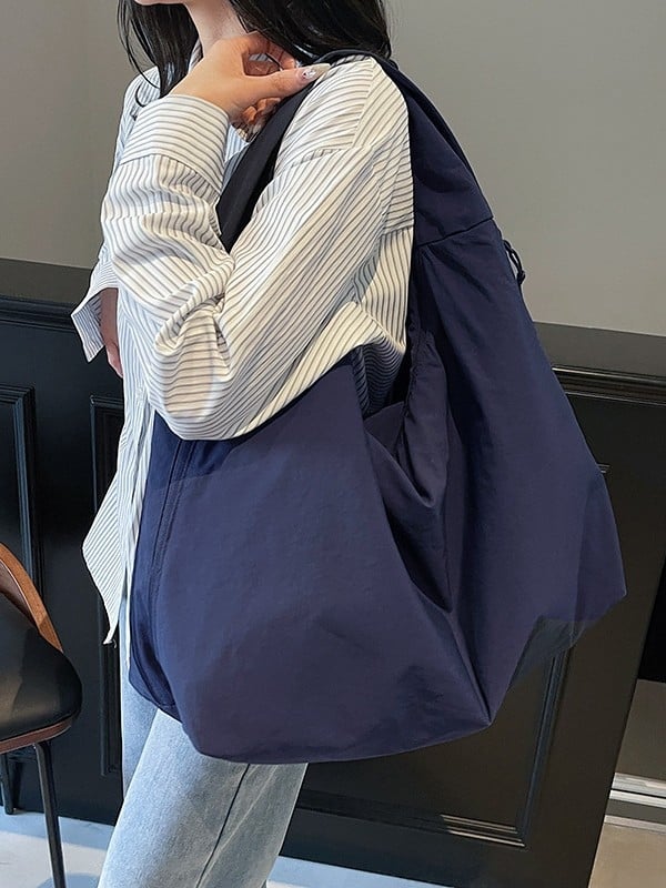 Pamutvászon tote táska, vízszintes négyszögletes forma, cipzár, belső telefonzseb, poliészter bélés