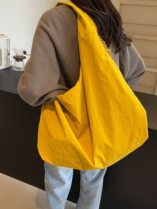 Pamutvászon tote táska, vízszintes négyszögletes forma, cipzár, belső telefonzseb, poliészter bélés