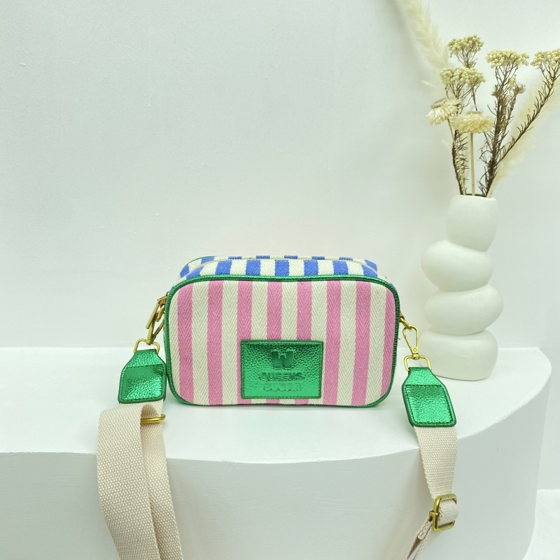 Sieviešu auduma crossbody soma, horizontāla kvadrātiska forma, rāvējslēdzēja atvērums