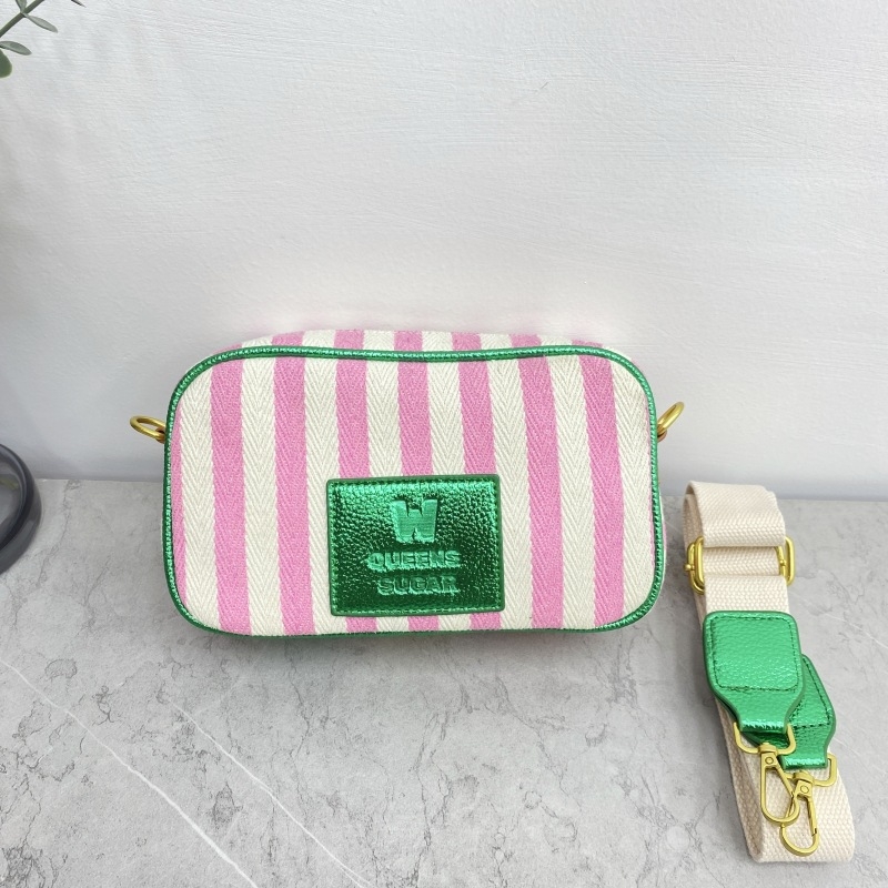 Sieviešu auduma crossbody soma, horizontāla kvadrātiska forma, rāvējslēdzēja atvērums