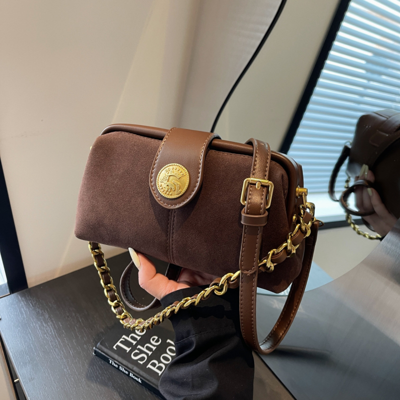 Ženska crossbody torbica - PU, horizontalni kvadratni oblik, magnetska kopča, unutarnja džep za telefon, podstava od poliestera