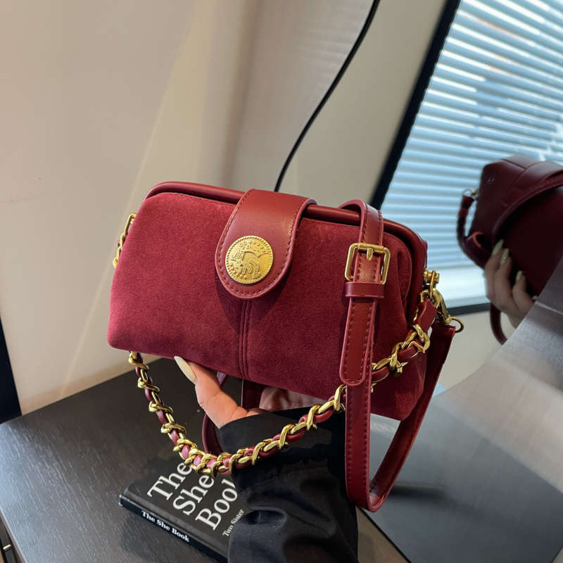Ženska crossbody torbica - PU, horizontalni kvadratni oblik, magnetska kopča, unutarnja džep za telefon, podstava od poliestera