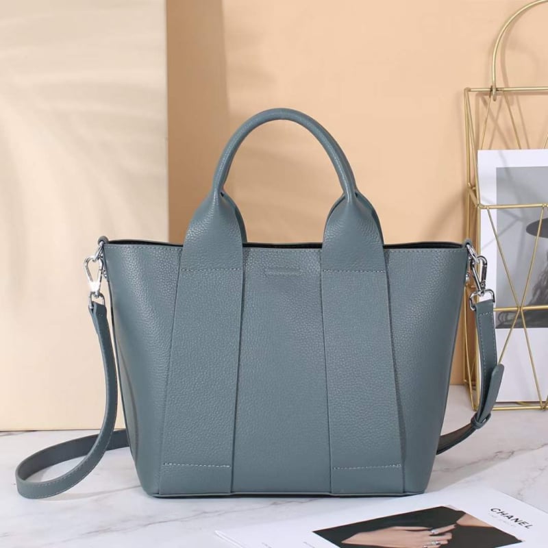 Bucket bag от естествена кожа — среден размер, цилиндрична форма, цип, една презрамка