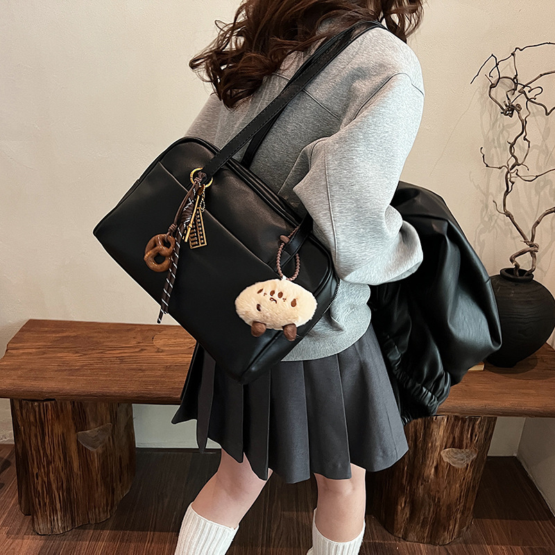 Midronya PU tote táska — nagy kapacitás, városi egyszerű stílus, cipzáras zárás, belső zsebek: cipzáros zseb, telefonzseb, ID zseb, vízszintes négyszögletes forma