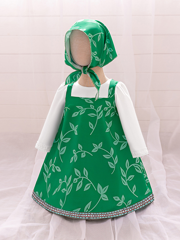 Rochie cosplay pentru fete cu imprimeu Masha și Ursul, material principal poliester 65% cu căptușeală din bumbac 35%, plisată, tratament cu enzime, pentru copii 3–8 ani