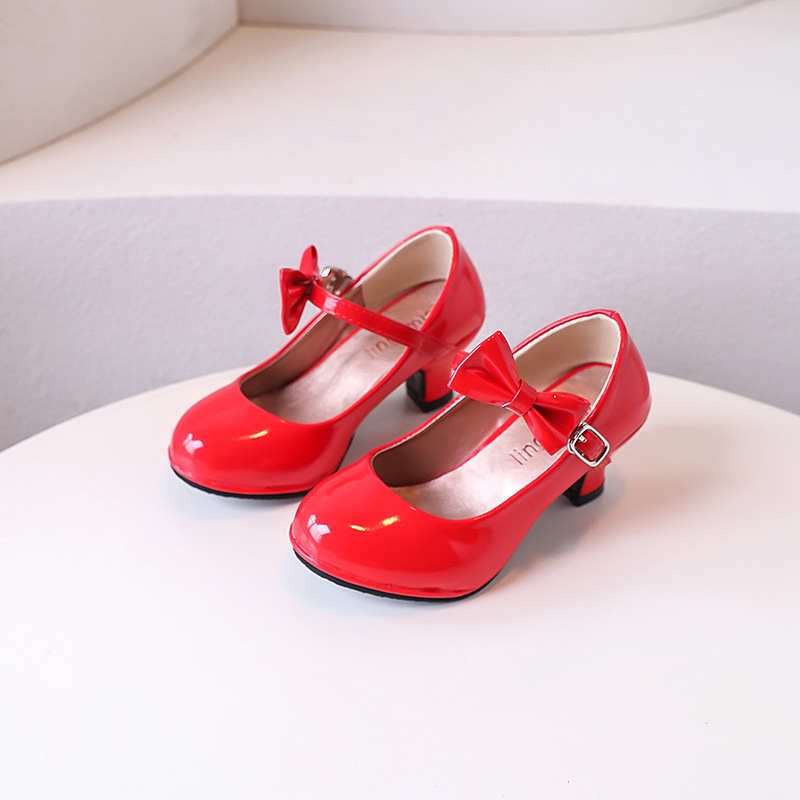 Lány gyerekeknek hercegnő cipő, csat-zár, légáteresztő, felsőrész PU, talp műanyag, koreai stílus