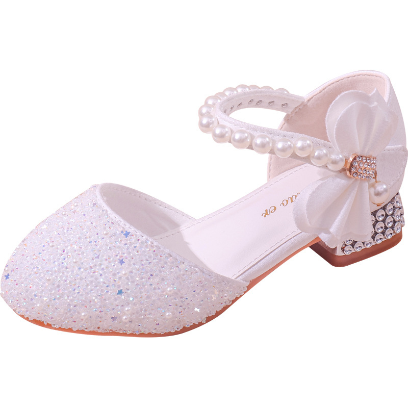 Lányoknak szóló kristály hercegnő szandál Velcro-zárással – Felsőrész: műbőr; Belső talp: PU; Talp: TPR; Korosztály: 4–12 év