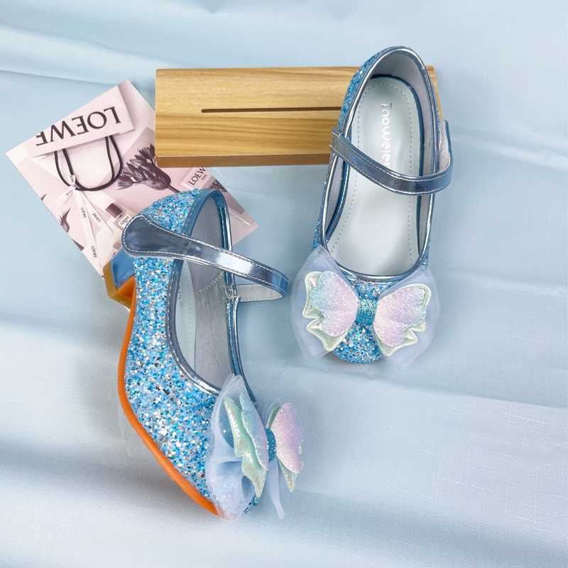 Lányoknak szóló balerina cipő csillogó felsőrészű, sequin szövet, PU bélés és talpbetét, bőr talp, Velcro-zár