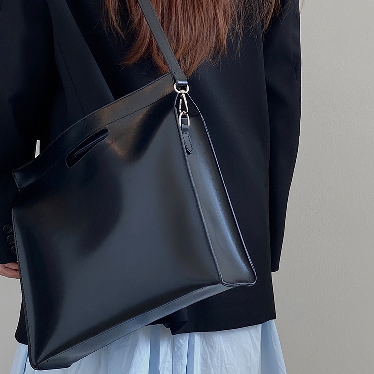 Női PU Tote táska laptopzsebbel, mágneszár, poliészter bélés