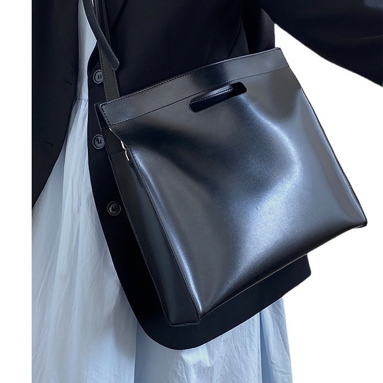 Női PU Tote táska laptopzsebbel, mágneszár, poliészter bélés