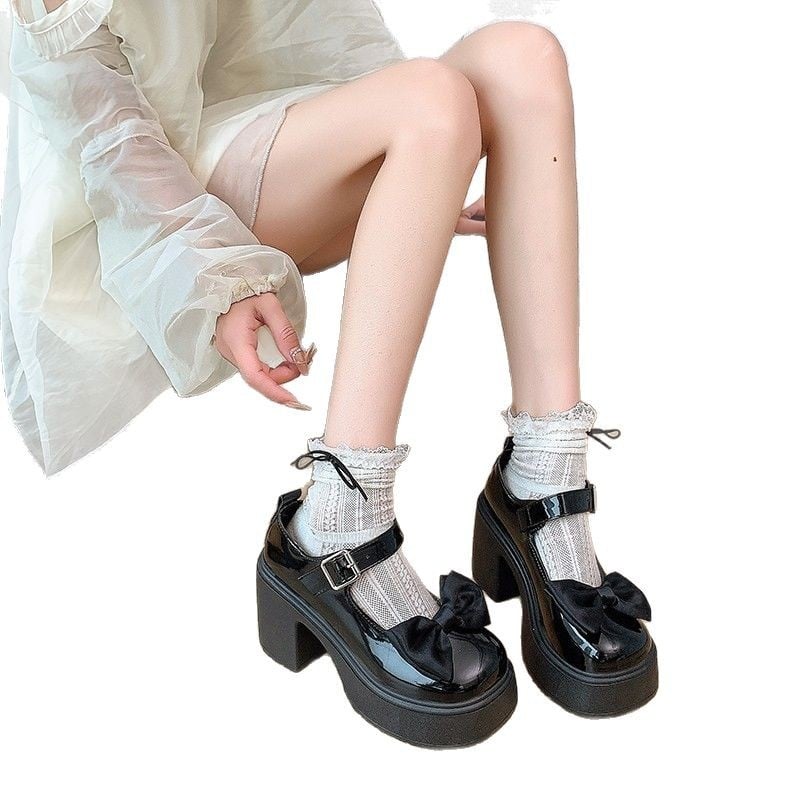 Mary Jane batai, apvalus pirštas, PU viršus, Velcro užsegimas, vidutinio aukščio kulnas 3-5 cm, storas padas